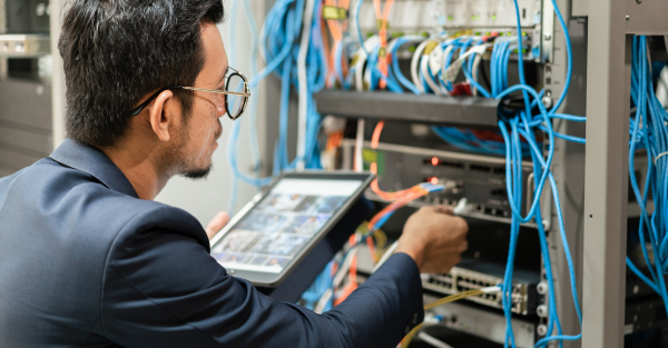 POE คืออะไร? เทคโนโลยีที่เปลี่ยนแปลงวงการไอทีปี 2025 7 การประยุกต์ใช้งาน Power over Ethernet ในภาคธุรกิจ