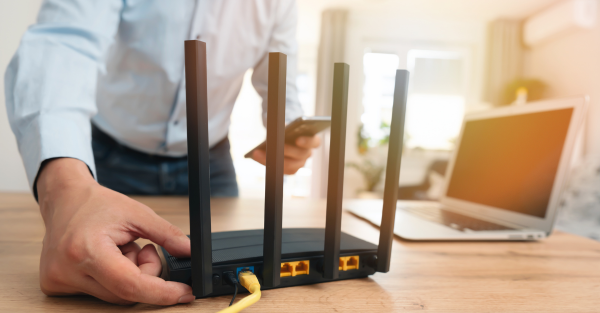 7 วิธีแก้ Wi-Fi อ่อน เน็ตแรงขึ้นทันตาเห็น! 2 1. วางเราเตอร์ในตำแหน่งที่เหมาะสม