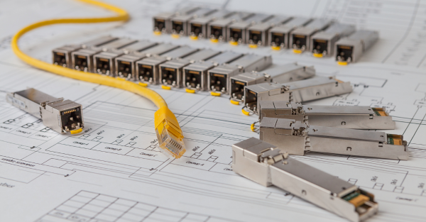 2025 SFP Module vs Transceiver แตกต่างกันหรือไม่? 5 วิธีเลือกใช้งาน SFP Module vs Transceiver ให้เหมาะสม