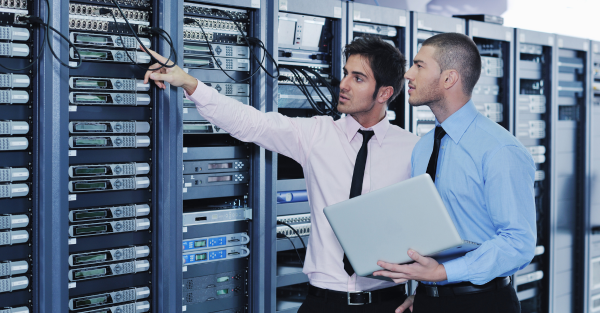 วิธีดูแลรักษา Server ให้ทำงานได้เสถียรและยาวนาน: คู่มือฉบับมือใหม่ 2025 4 2. การดูแลรักษาซอฟต์แวร์