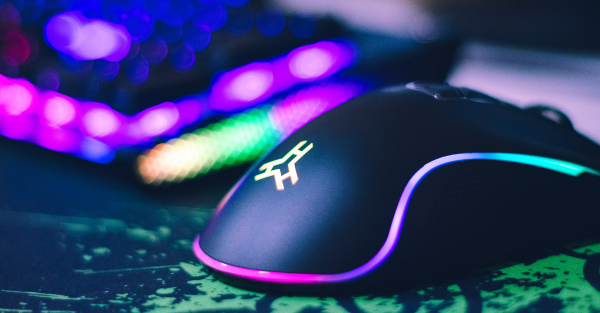14 ของขวัญวาเลนไทน์ เอาใจสายไอที โปรแกรมเมอร์ และเกมเมอร์ 🎁 💻 9 Gaming Mouse